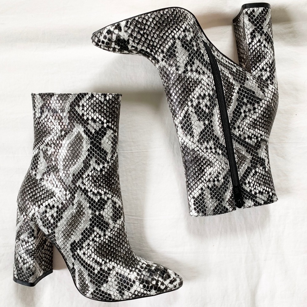 Snake High Point Ankle Boot - Size 8 - Picture 2 of 6